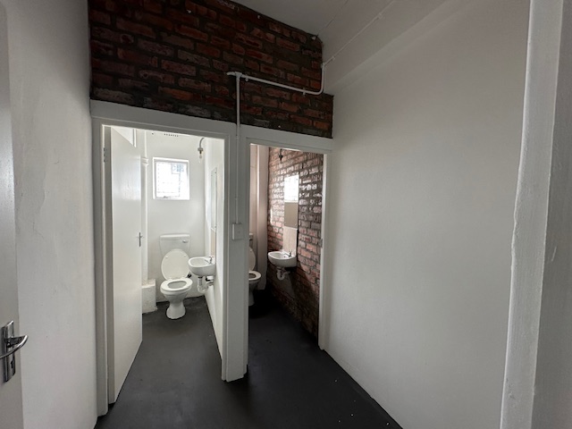 To Let commercial Property for Rent in Maitland Western Cape